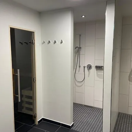 Hotelapartment Ueberwasser Mit Sauna Und Fitness Куксхафен